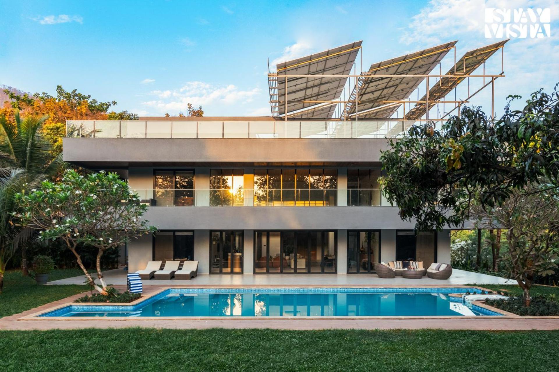 Reflection House By Stayvista With Pool, Terrace Bar, Indoor Games & Exquisite Interiors In A Nutshell Алибаг Екстериор снимка